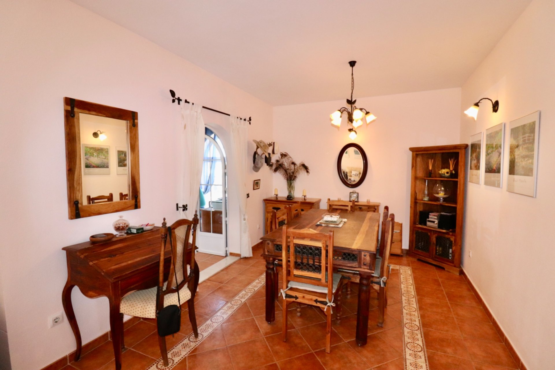 Resale - Country House -
Catral