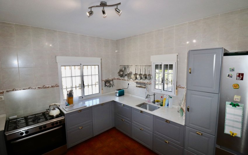 Resale - Country House -
Catral