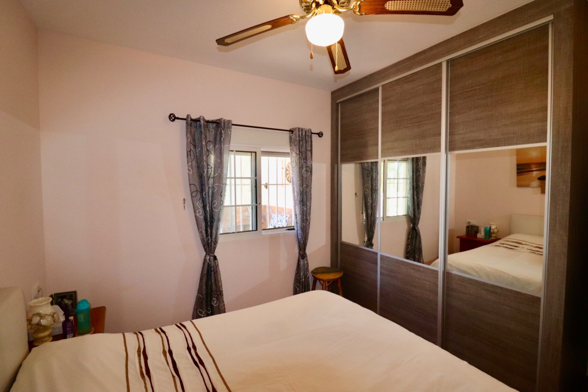 Resale - Country House -
Catral