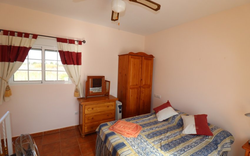 Resale - Country House -
Catral