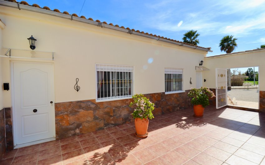 Resale - Country House -
Catral