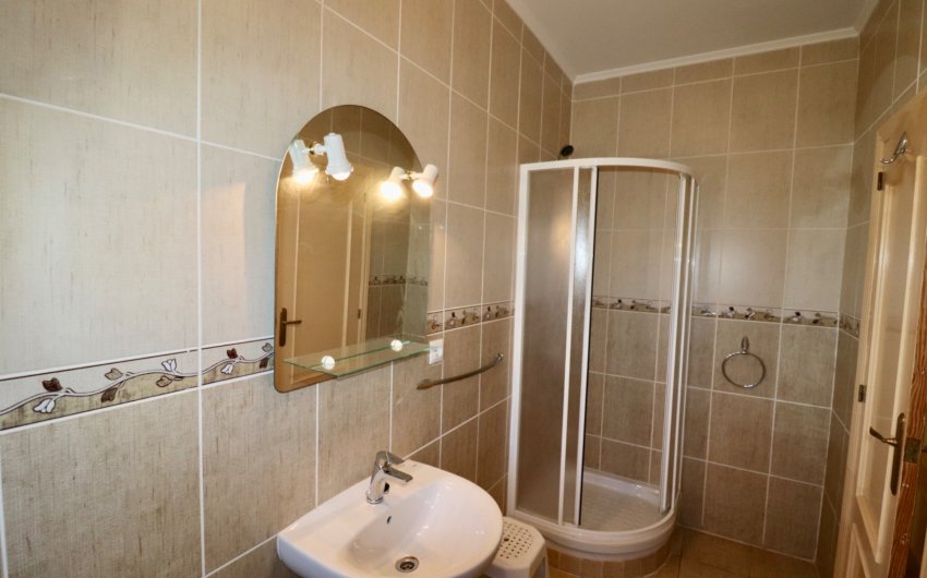 Resale - Country House -
Catral