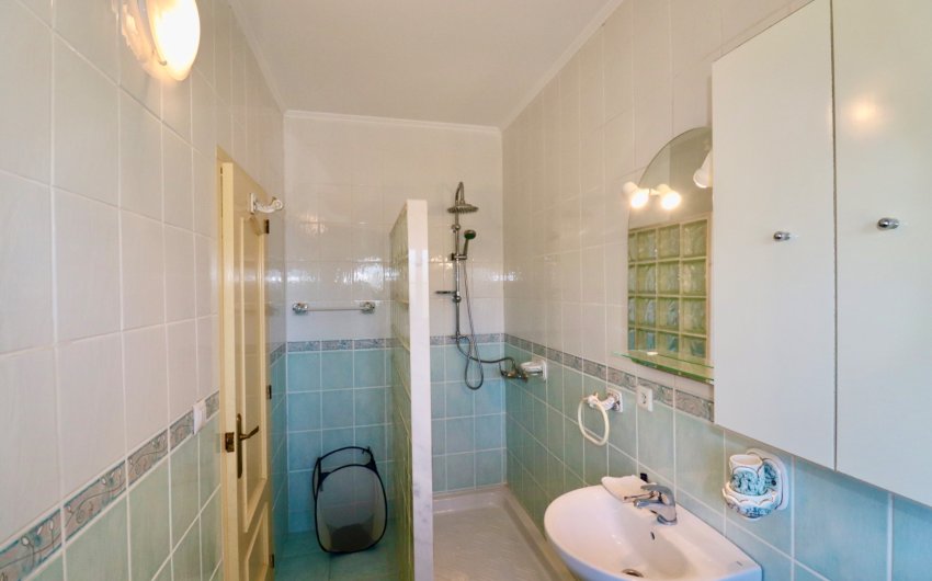 Resale - Country House -
Catral