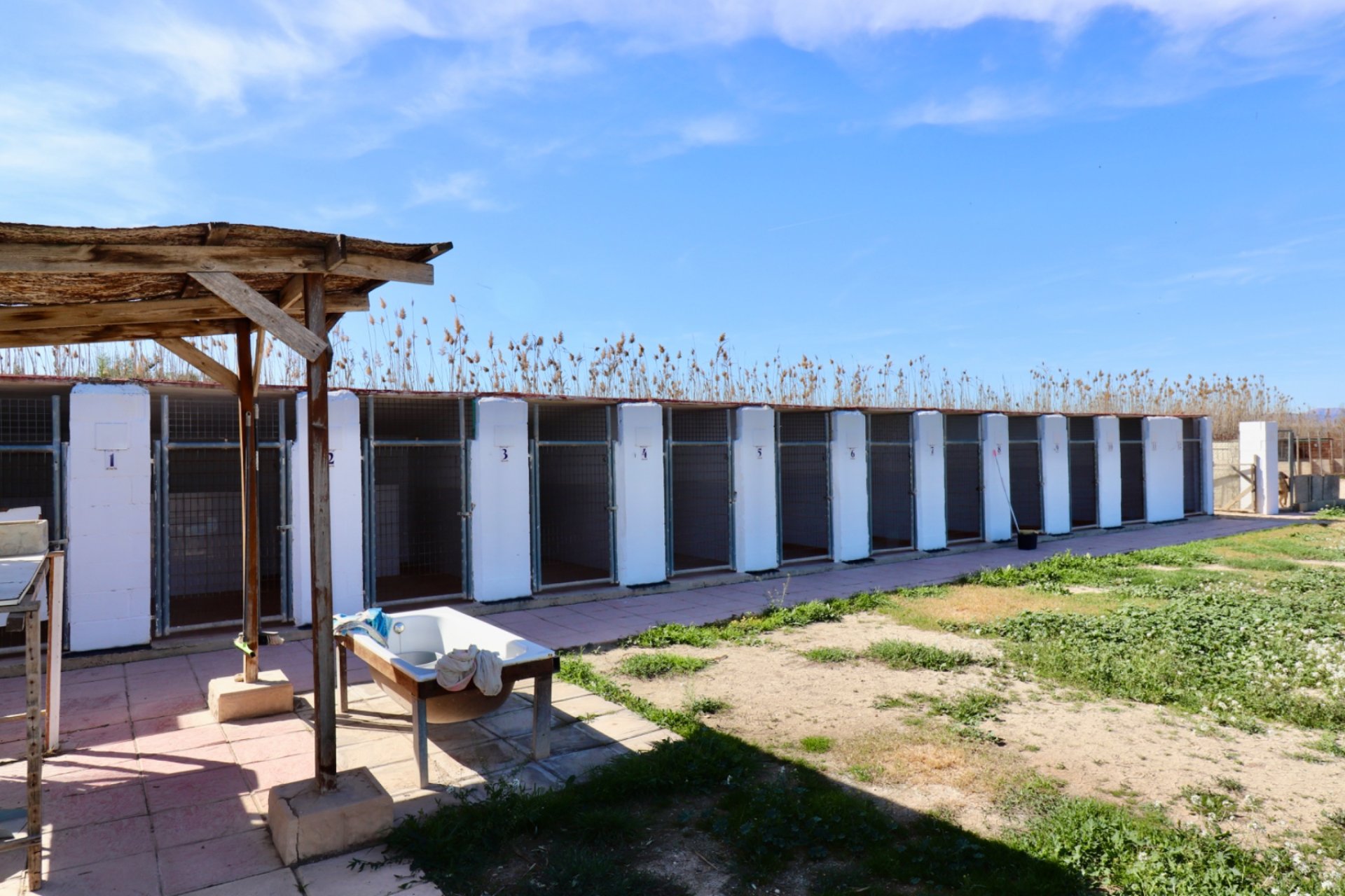 Resale - Country House -
Catral