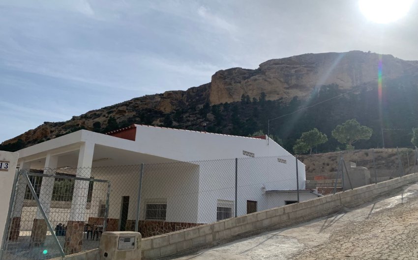 Resale - Country House -
Crevillent - Inland