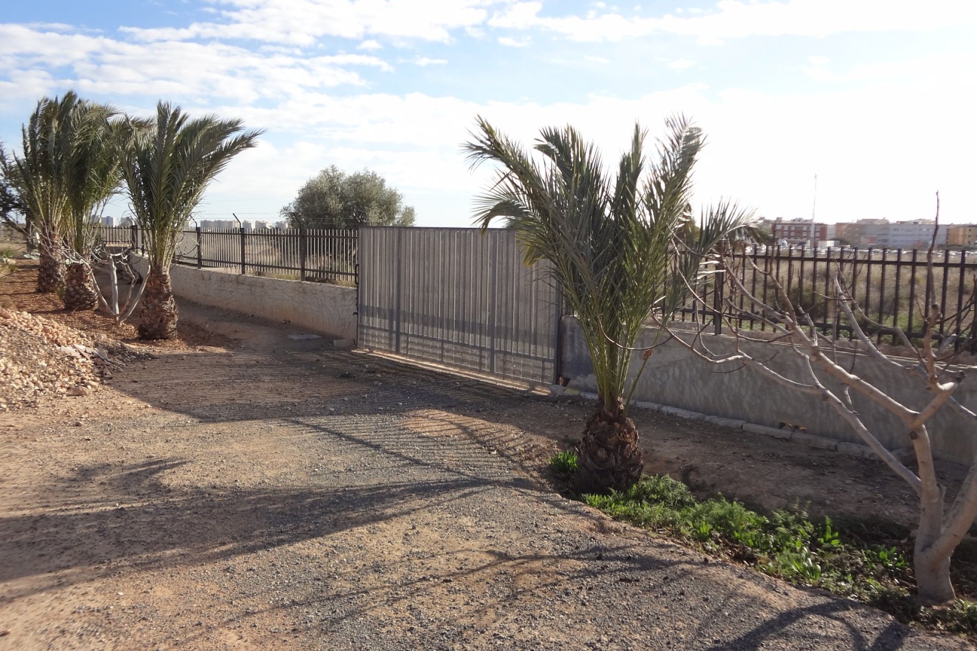 Resale - Country House -
El Altet