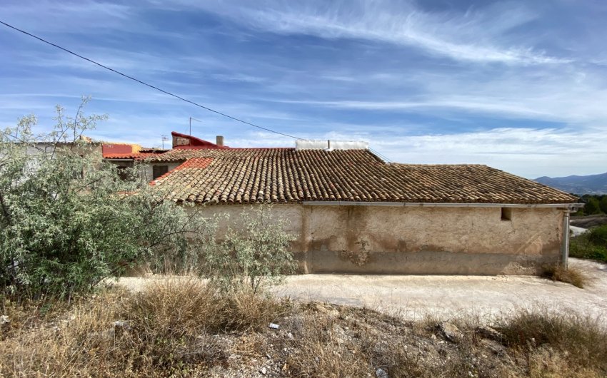 Resale - Country House -
Elda