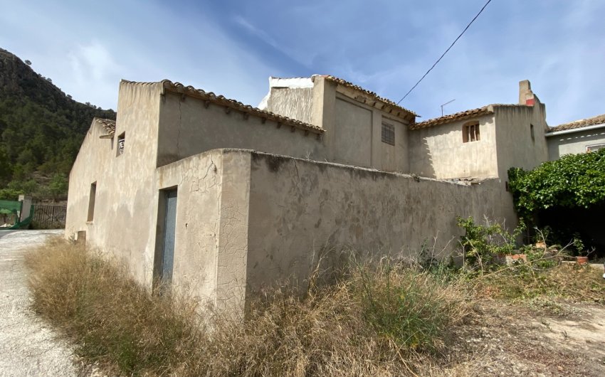 Resale - Country House -
Elda