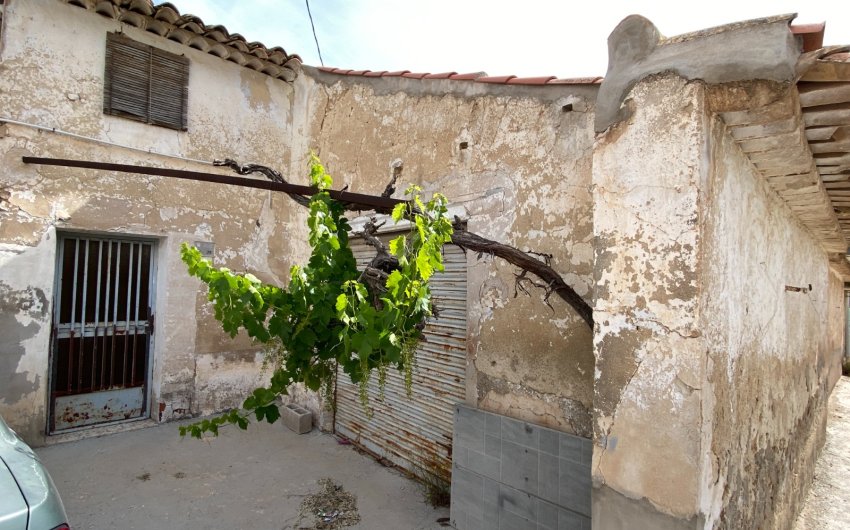 Resale - Country House -
Elda