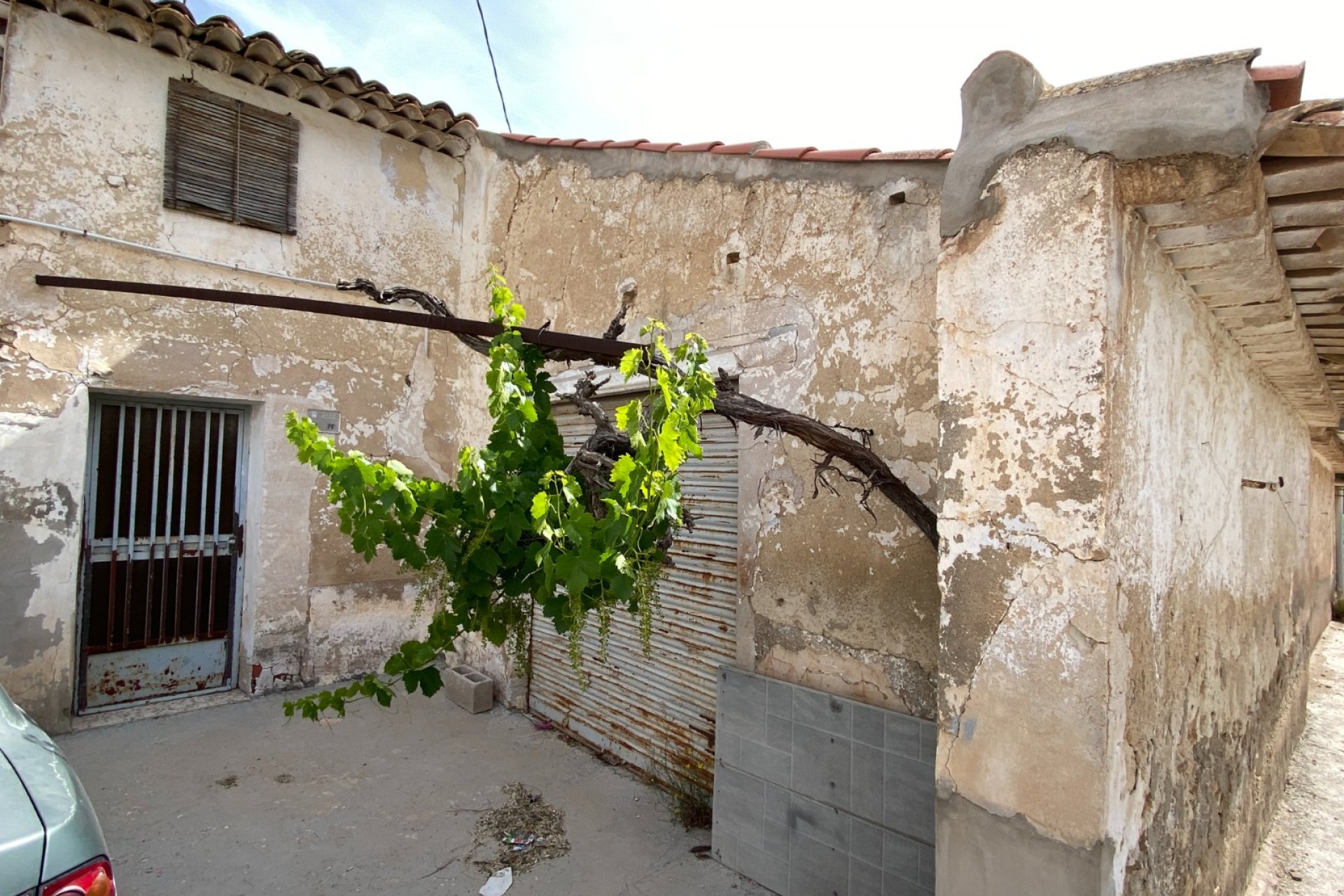 Resale - Country House -
Elda