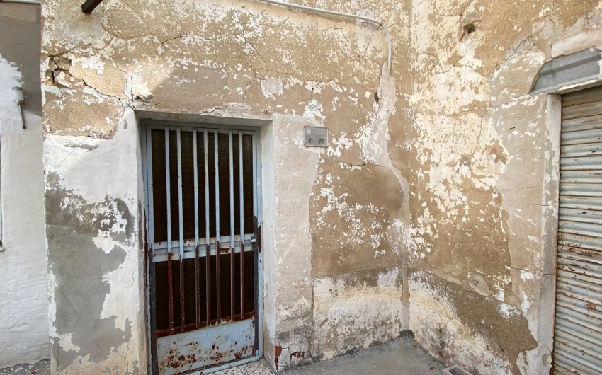 Resale - Country House -
Elda