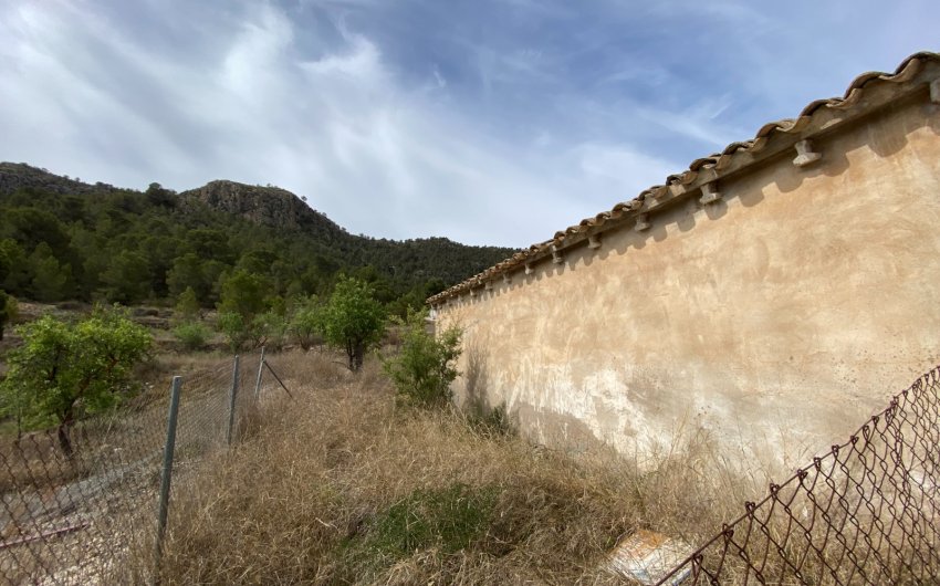 Resale - Country House -
Elda