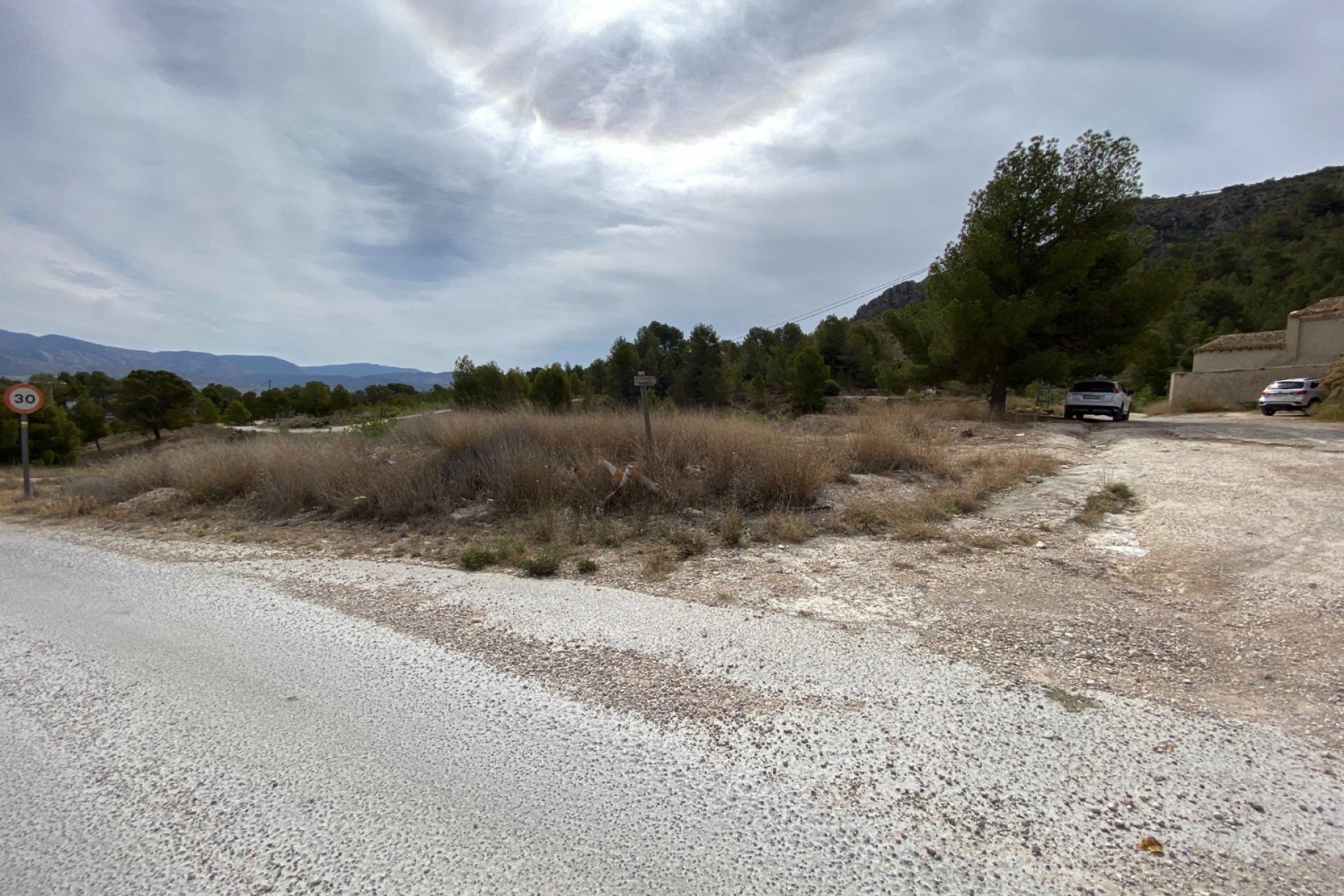 Resale - Country House -
Elda