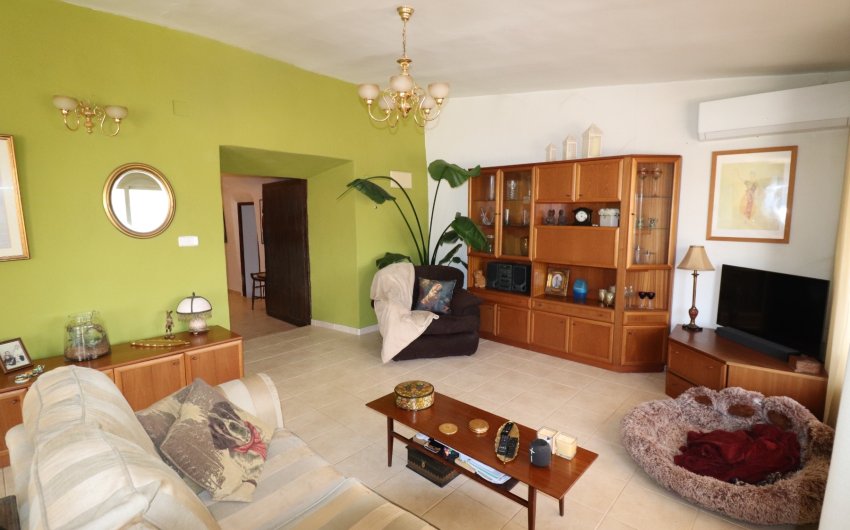 Resale - Country House -
Hondón de las Nieves - LA CANALOSA