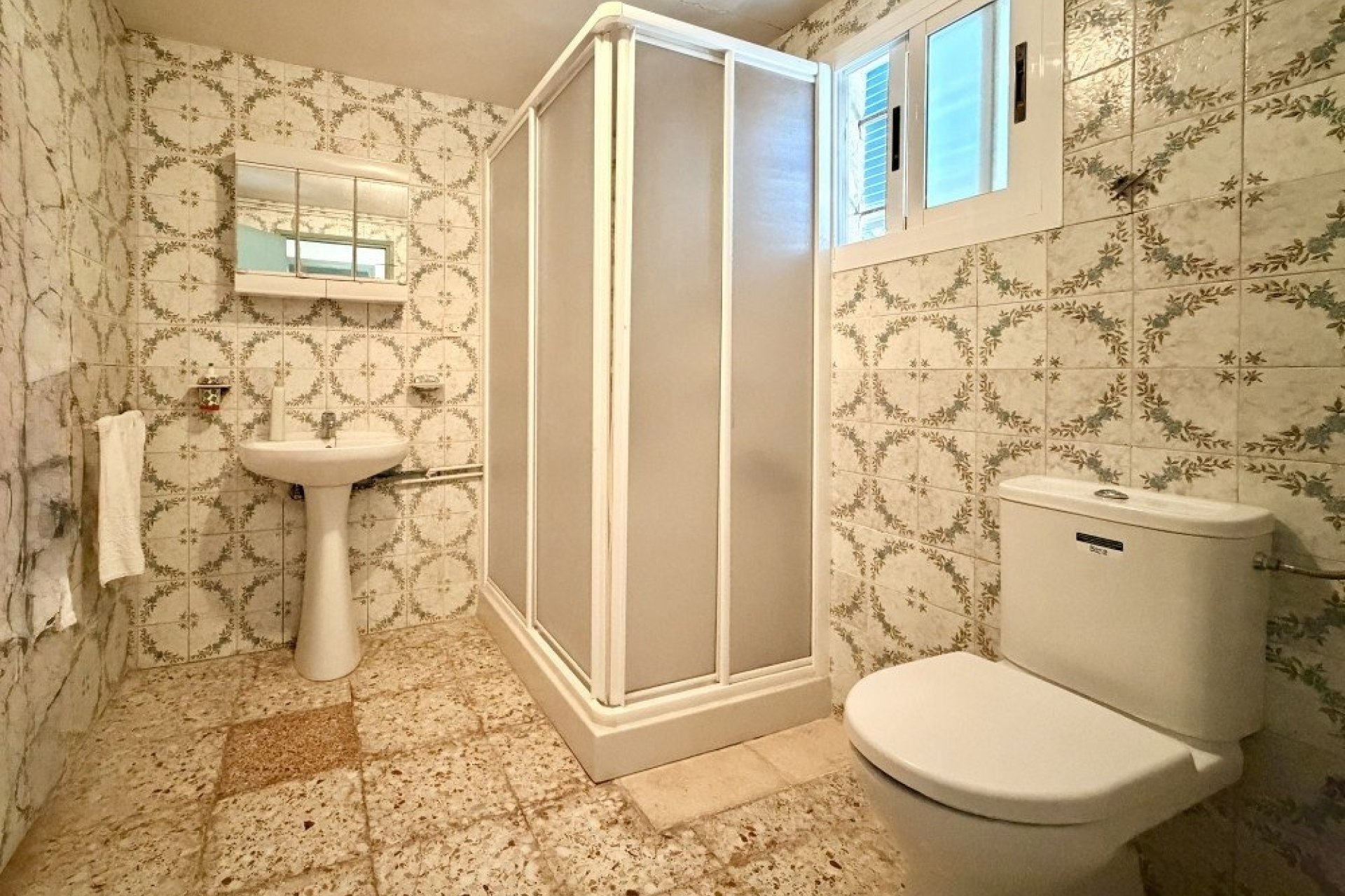 Resale - Country House -
La Marina - Costa Blanca