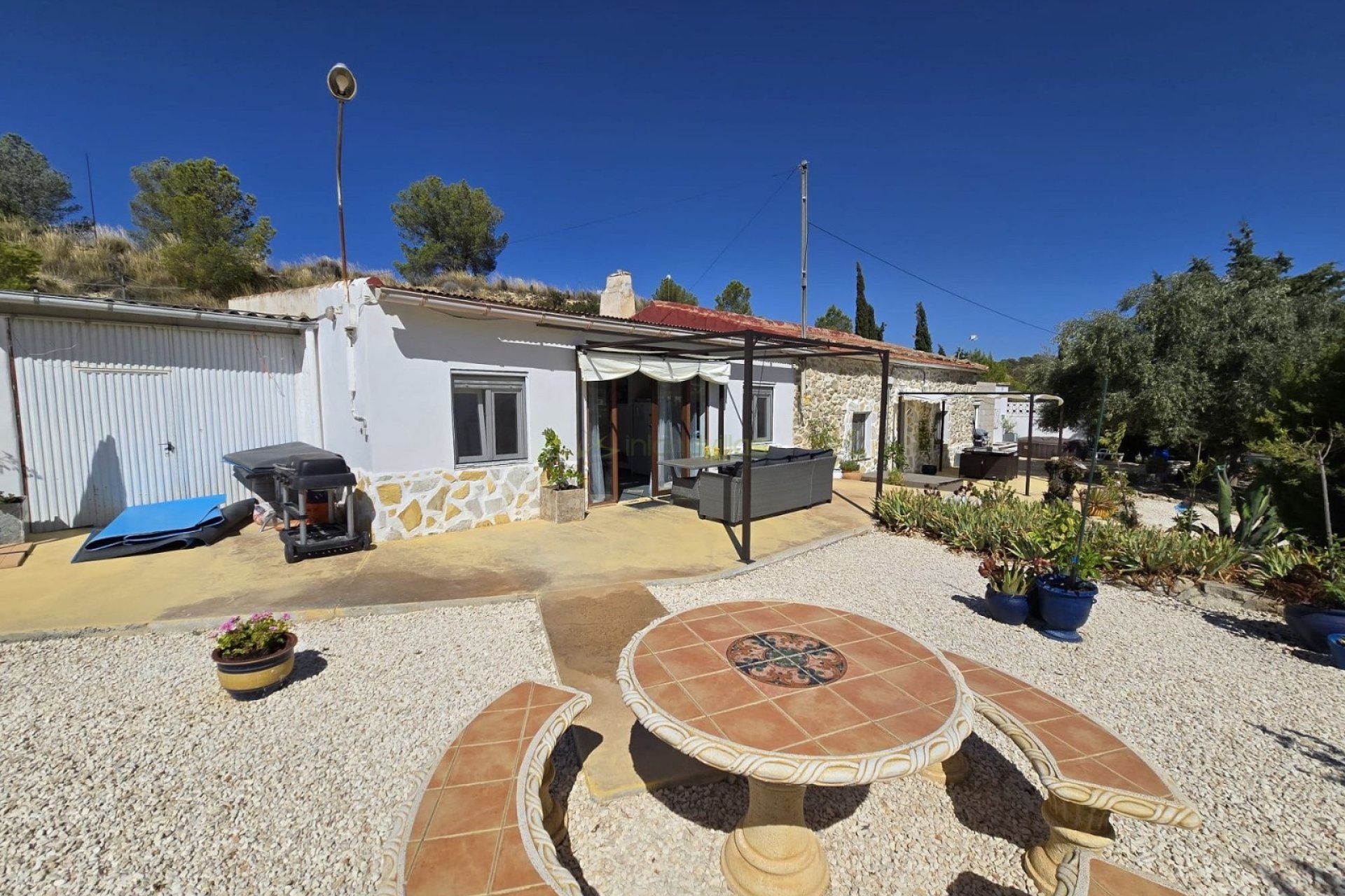 Resale - Country House -
La Zarza