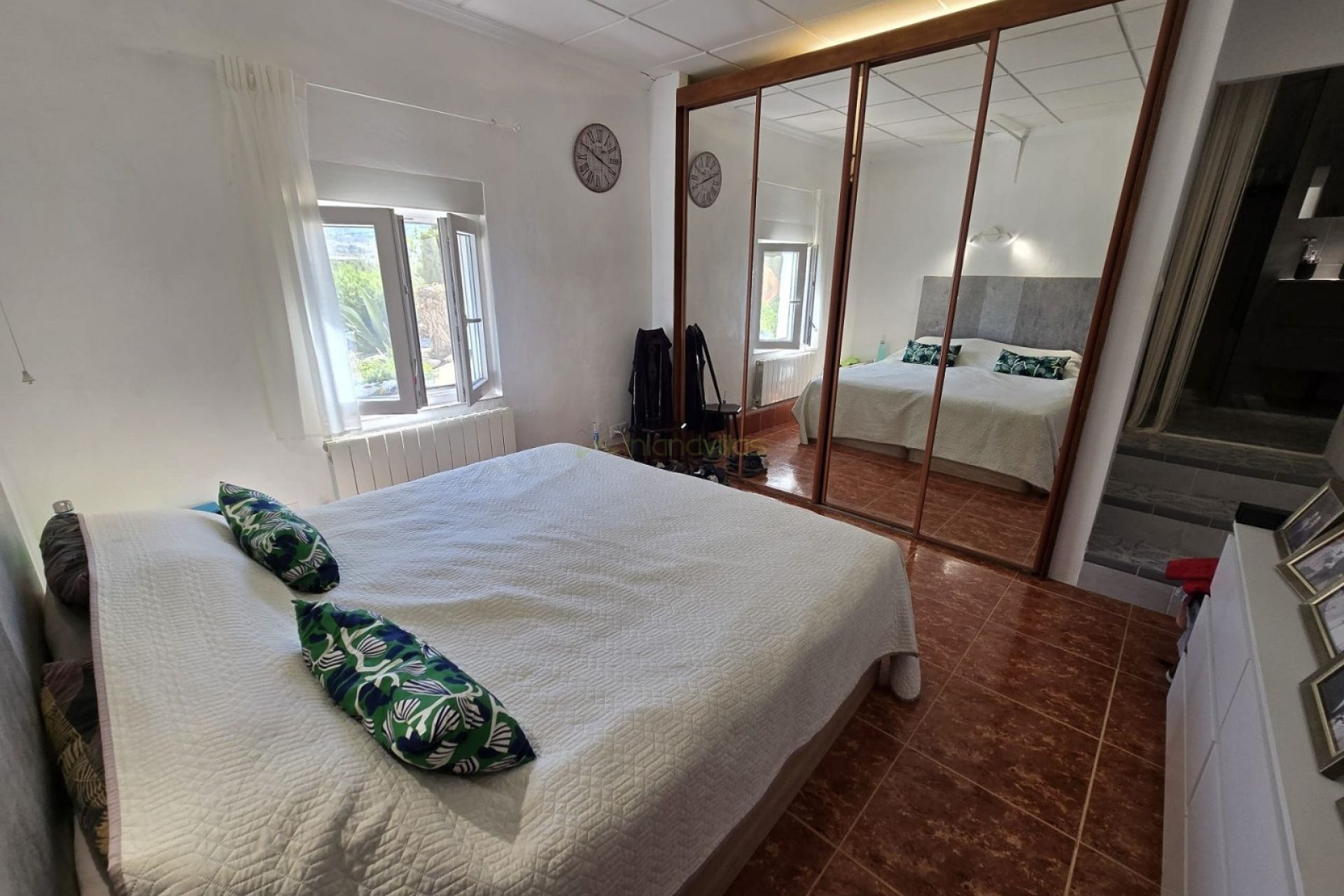 Resale - Country House -
La Zarza