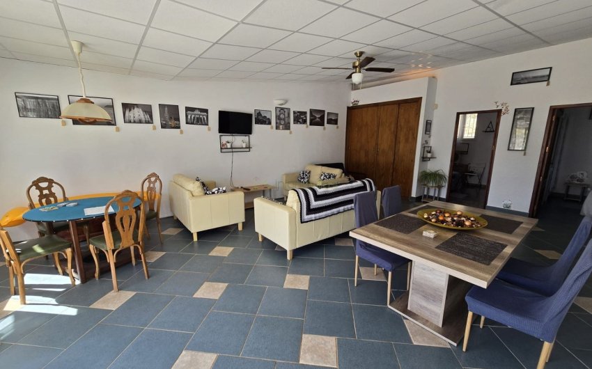 Resale - Country House -
La Zarza