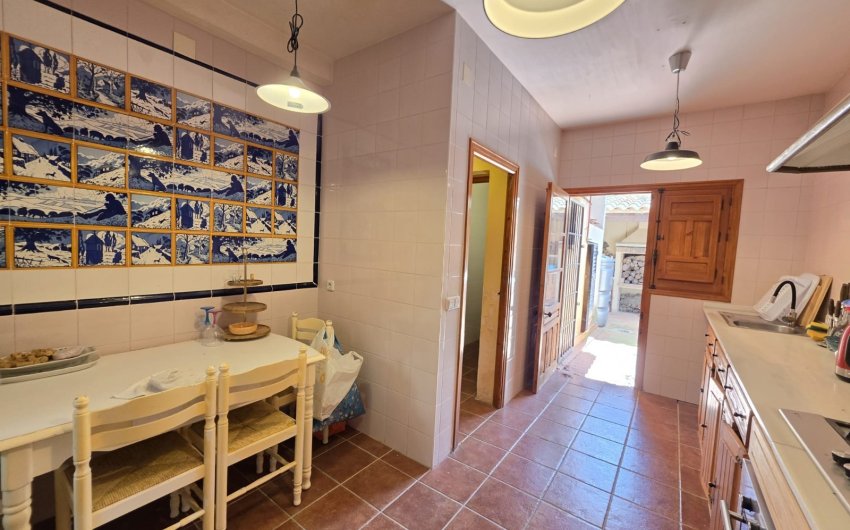 Resale - Country House -
Monóvar/Monóver - Inland