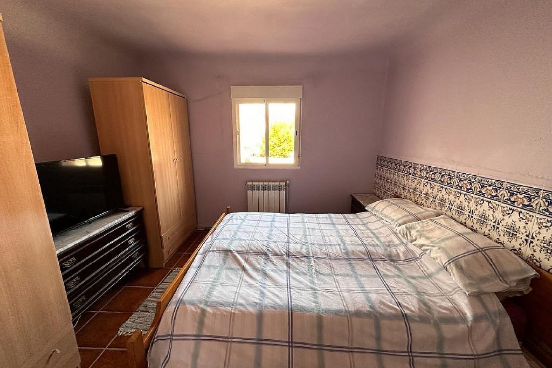 Resale - Country House -
Pinoso