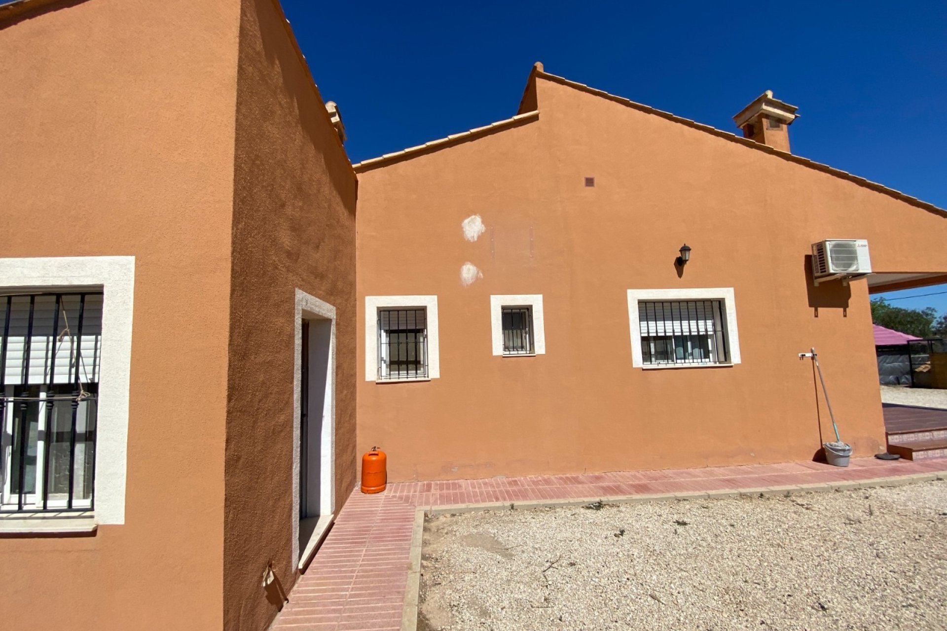 Resale - Country House -
Salinas