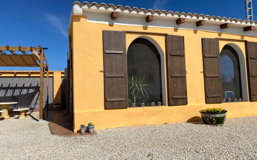 Resale - Country House -
Salinas