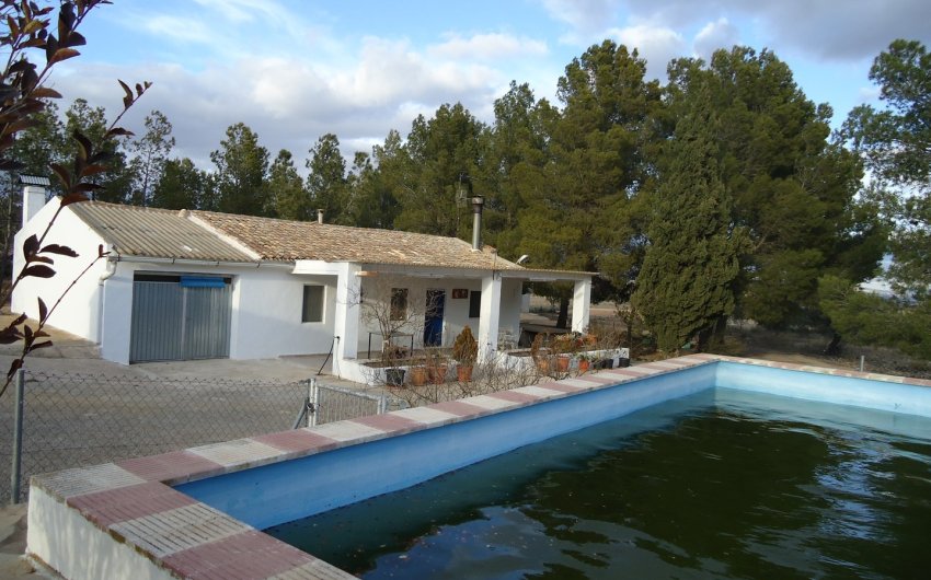 Resale - Country House -
Yecla - Inland