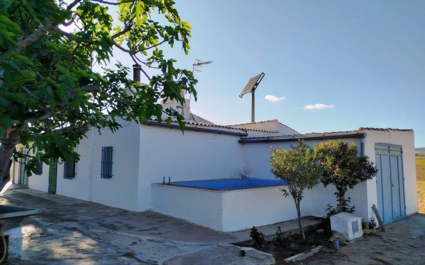 Resale - Country House -
Yecla - Inland
