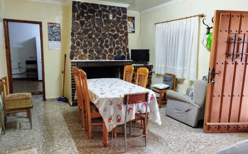 Resale - Country House -
Yecla - Inland