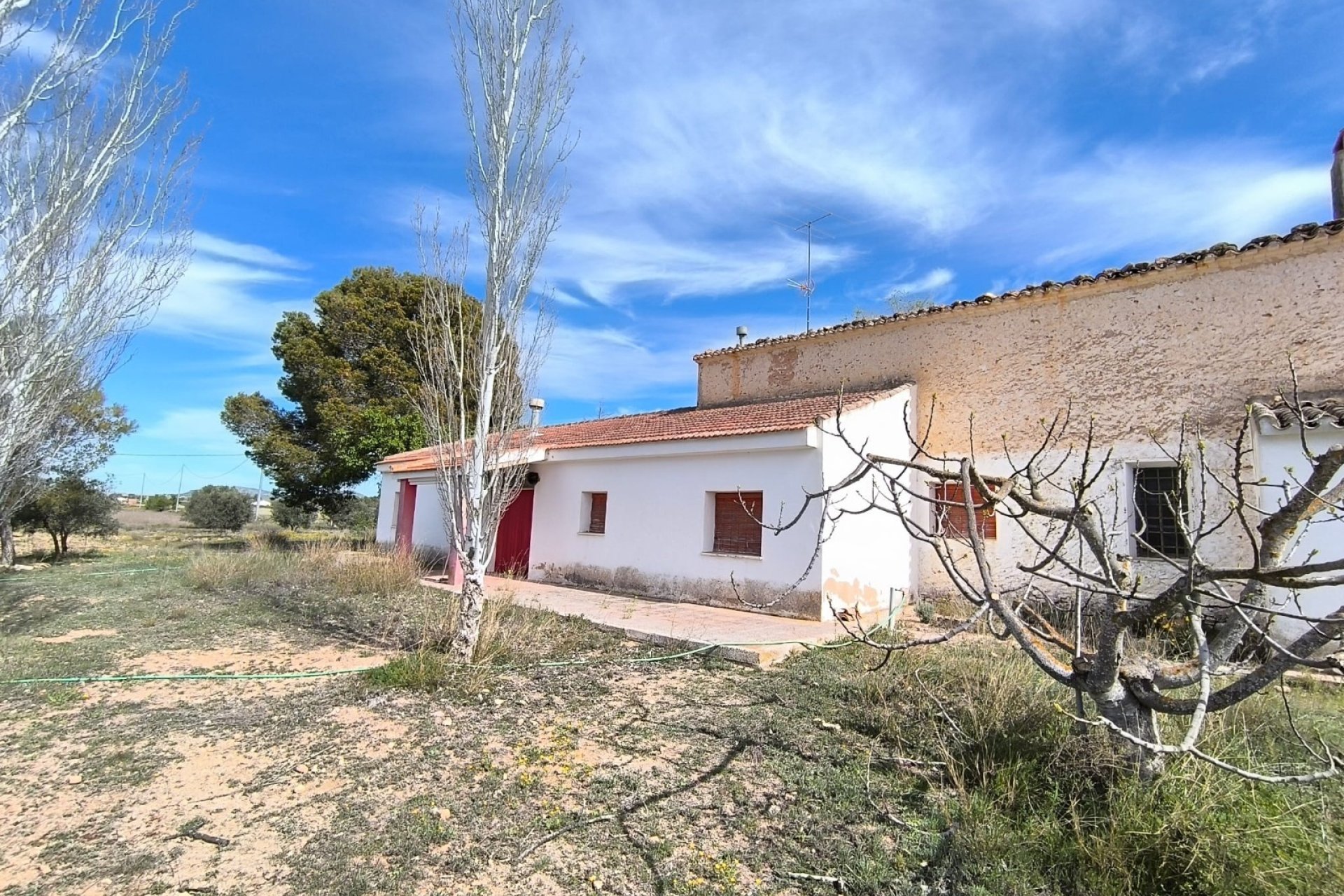 Resale - Country House -
Yecla - Inland