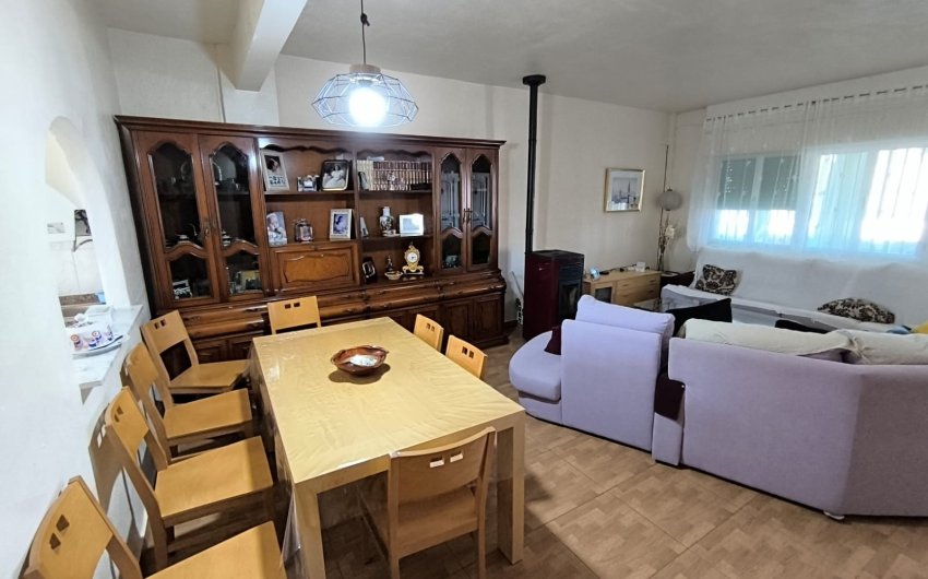 Resale - Country House -
Yecla - Inland