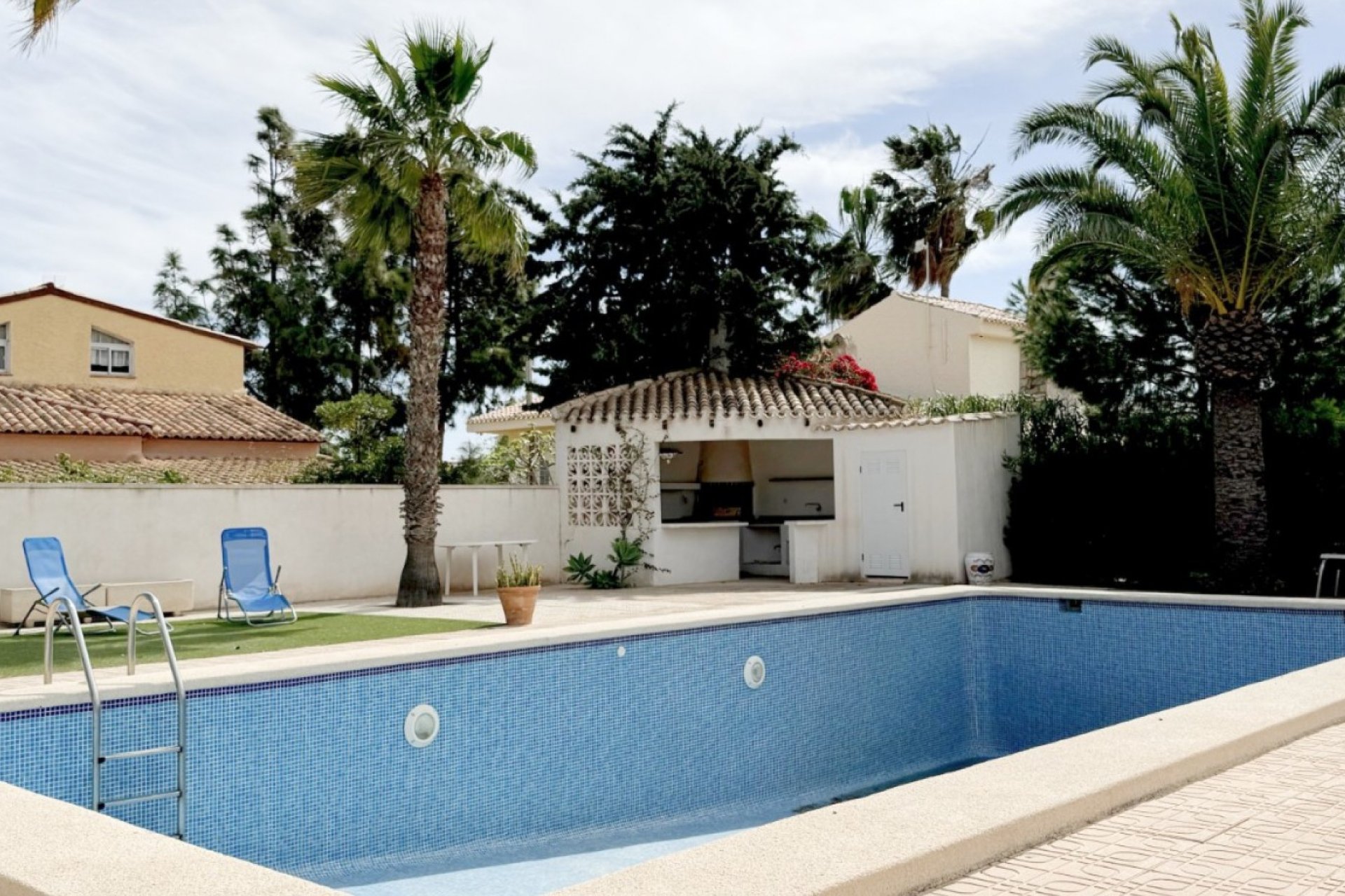 Resale - Detached Villa -
Orihuela Costa - La Zenia