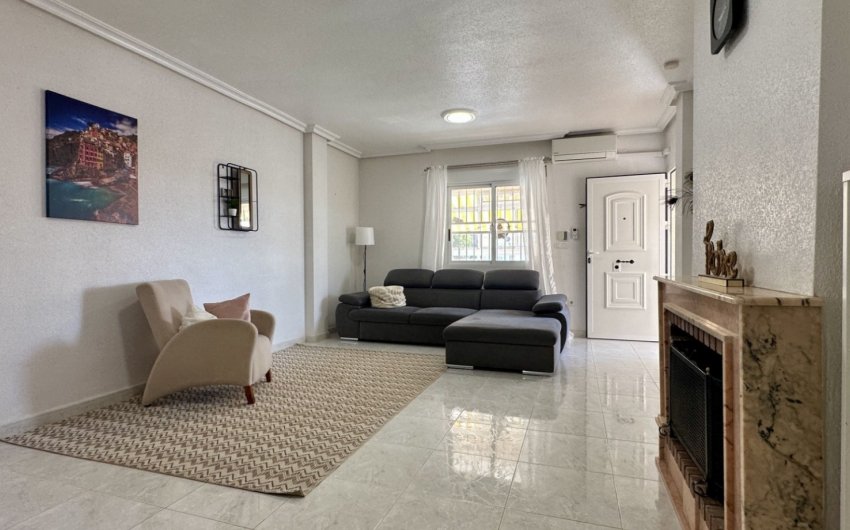 Resale - Detached Villa -
Orihuela Costa - Los Altos