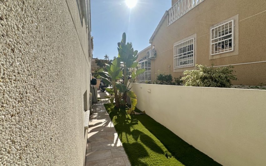 Resale - Detached Villa -
Orihuela Costa - Los Altos