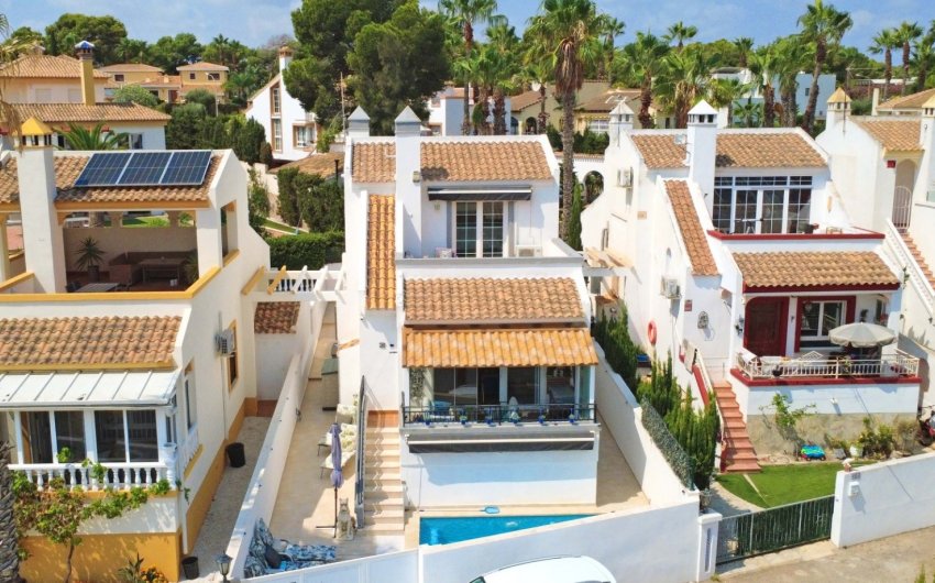 Resale - Detached Villa -
Orihuela Costa - Villamartín