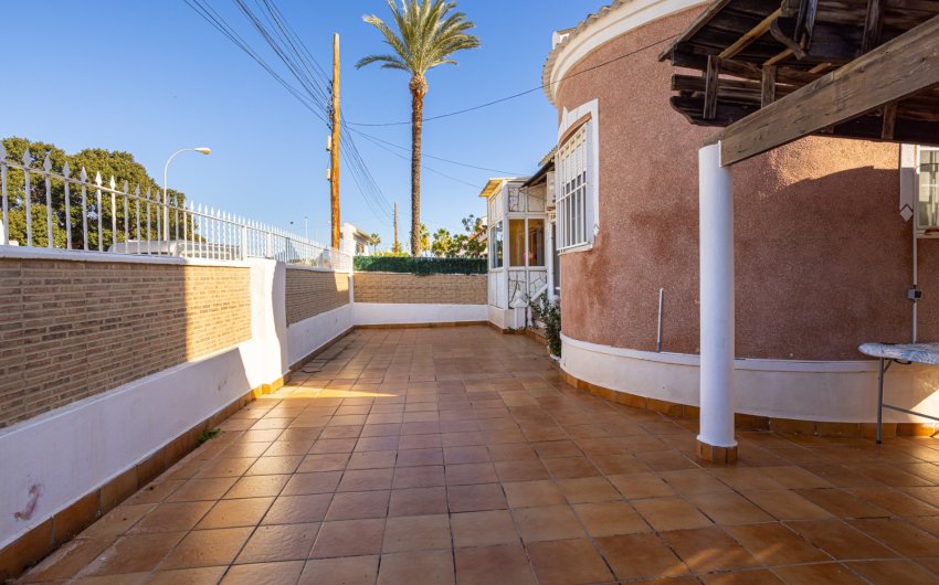 Resale - Detached Villa -
Torrevieja - Urbanización San Luis