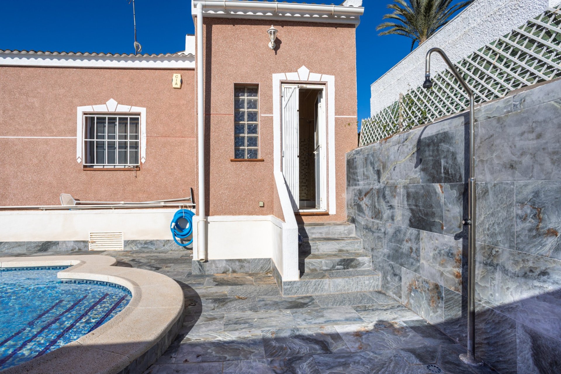 Resale - Detached Villa -
Torrevieja - Urbanización San Luis