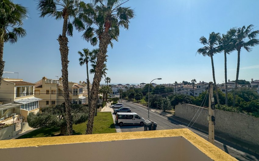 Resale - Duplex -
Orihuela Costa - Costa Blanca