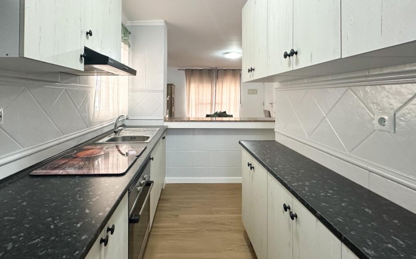 Resale - Duplex -
San Miguel de Salinas - Las Filipinas