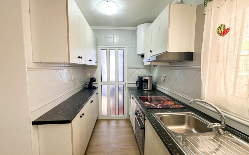 Resale - Duplex -
San Miguel de Salinas - Las Filipinas