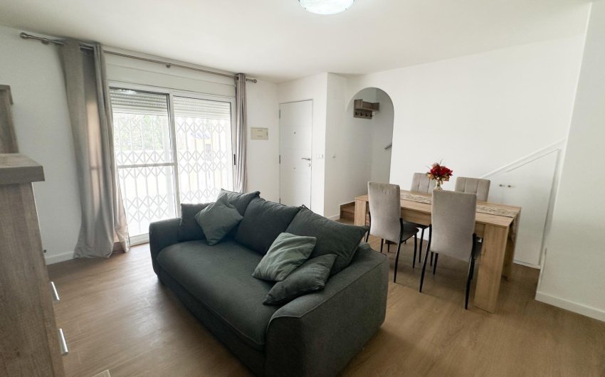 Resale - Duplex -
San Miguel de Salinas - Las Filipinas