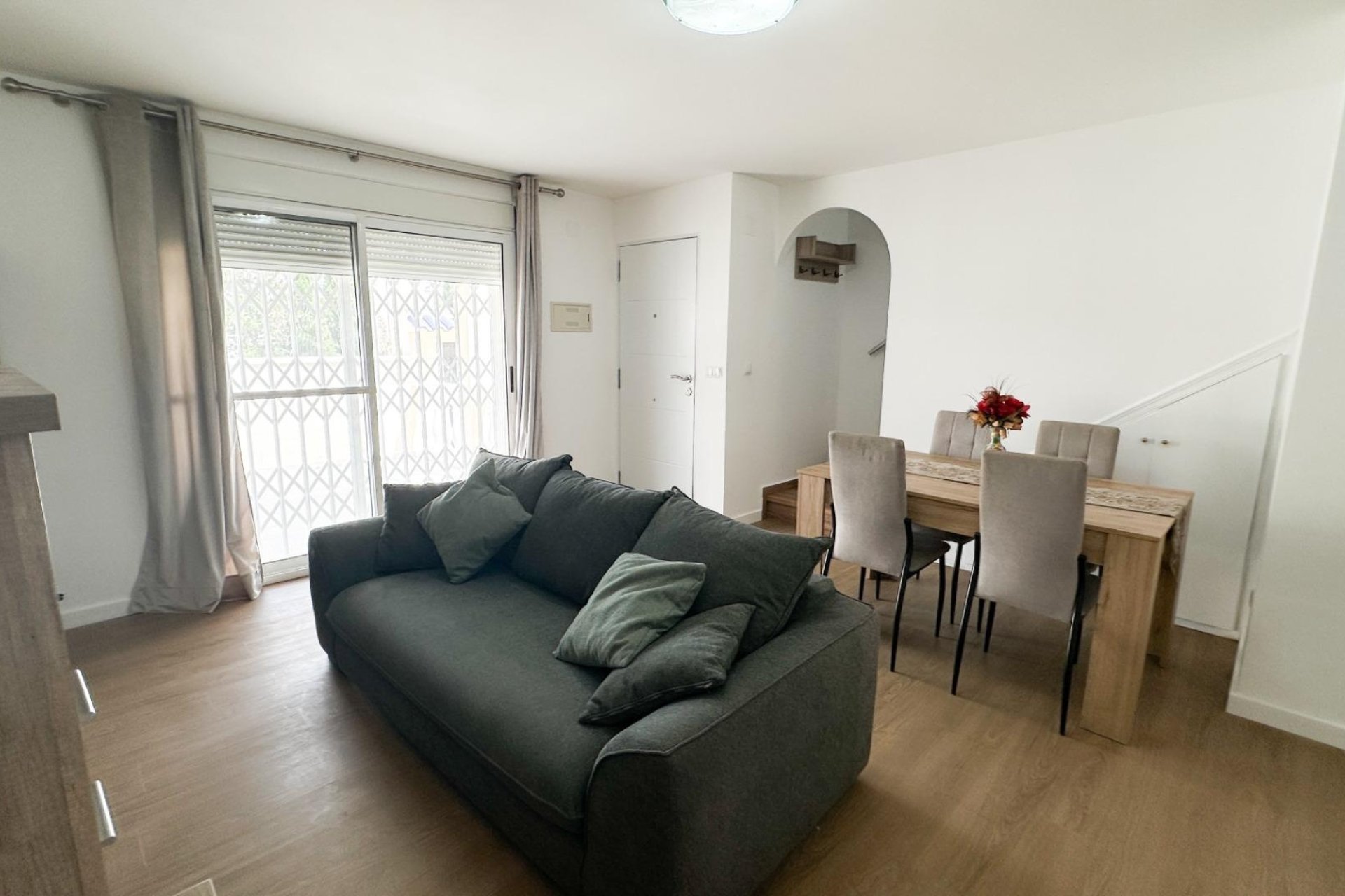 Resale - Duplex -
San Miguel de Salinas - Las Filipinas