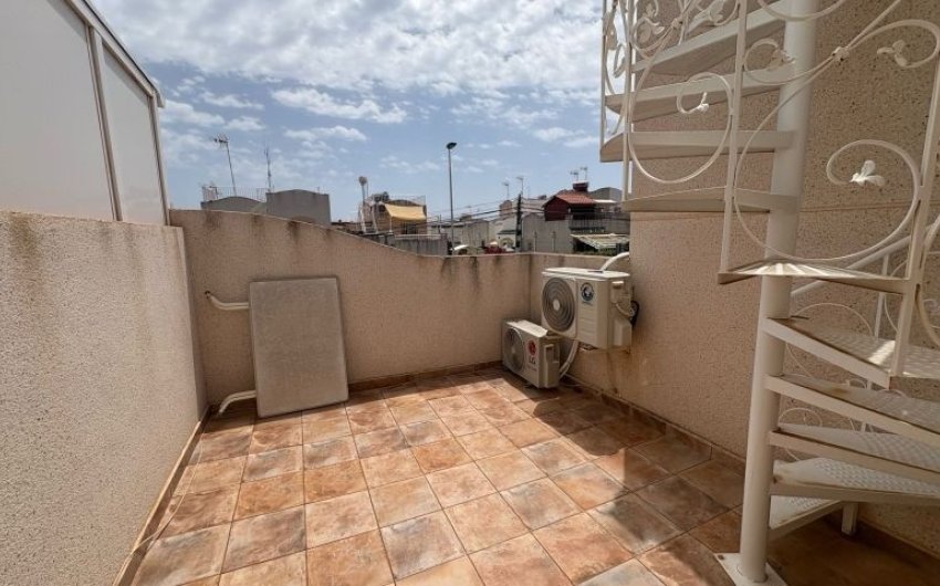 Resale - Duplex -
Torrevieja - Costa Blanca