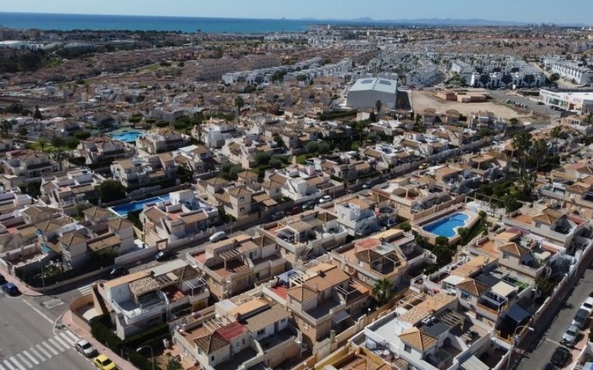 Resale - Duplex -
Torrevieja - Costa Blanca