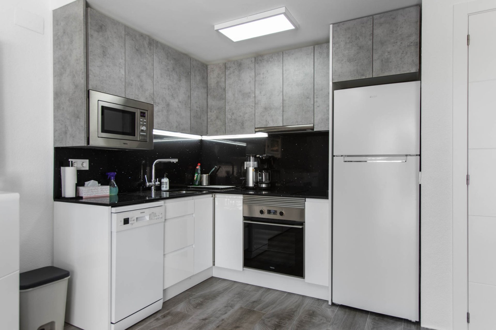 Resale - Duplex -
Torrevieja - Costa Blanca