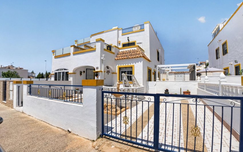 Resale - Duplex -
Torrevieja - La Siesta - El Salado - Torreta