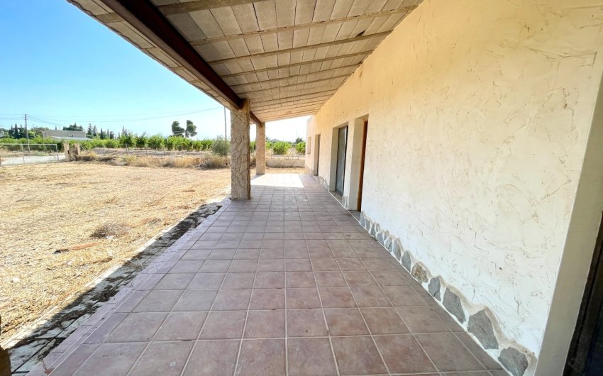 Resale - Finca / Country Property -
Elche - Matola