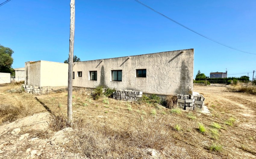 Resale - Finca / Country Property -
Elche - Matola