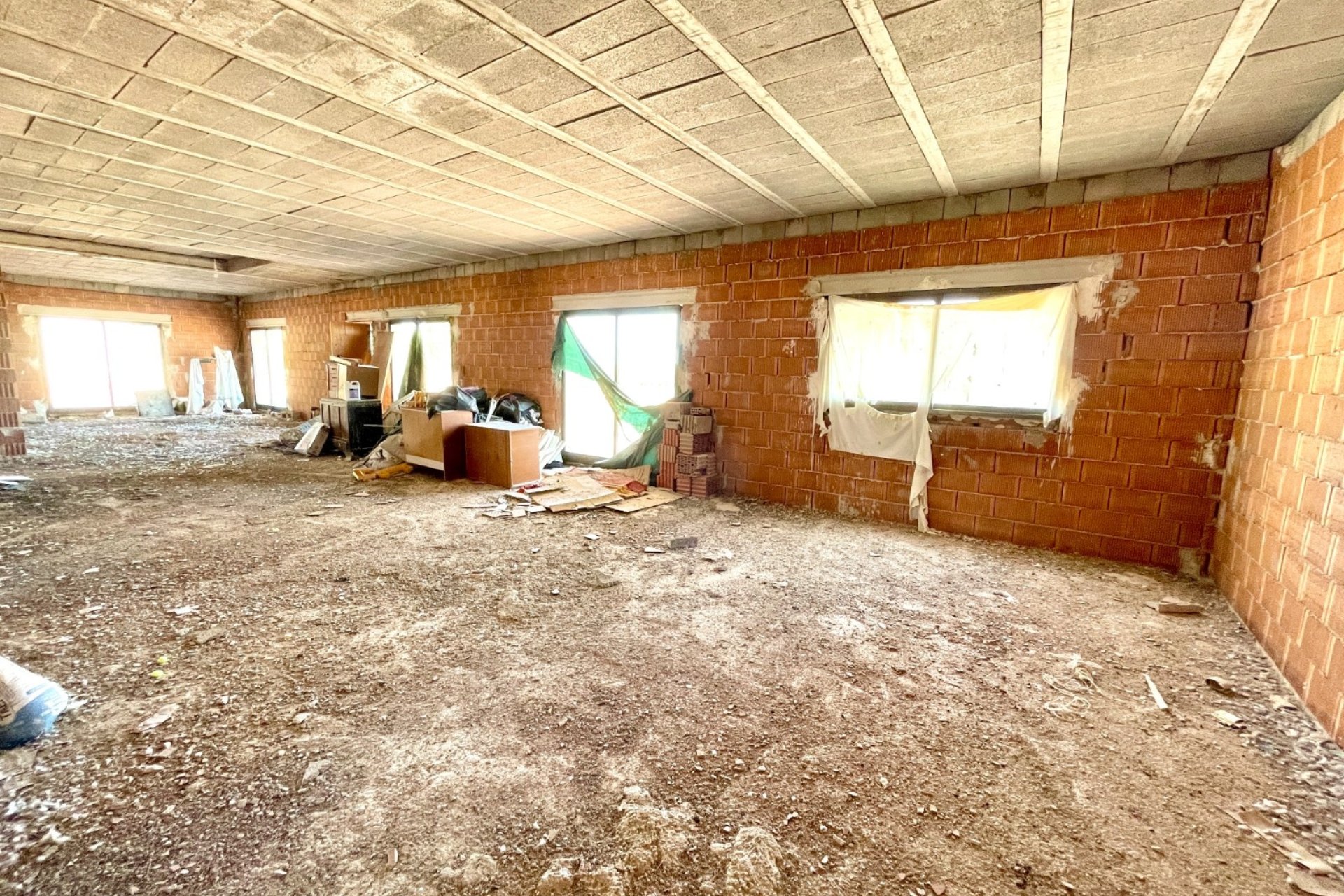 Resale - Finca / Country Property -
Elche - Matola