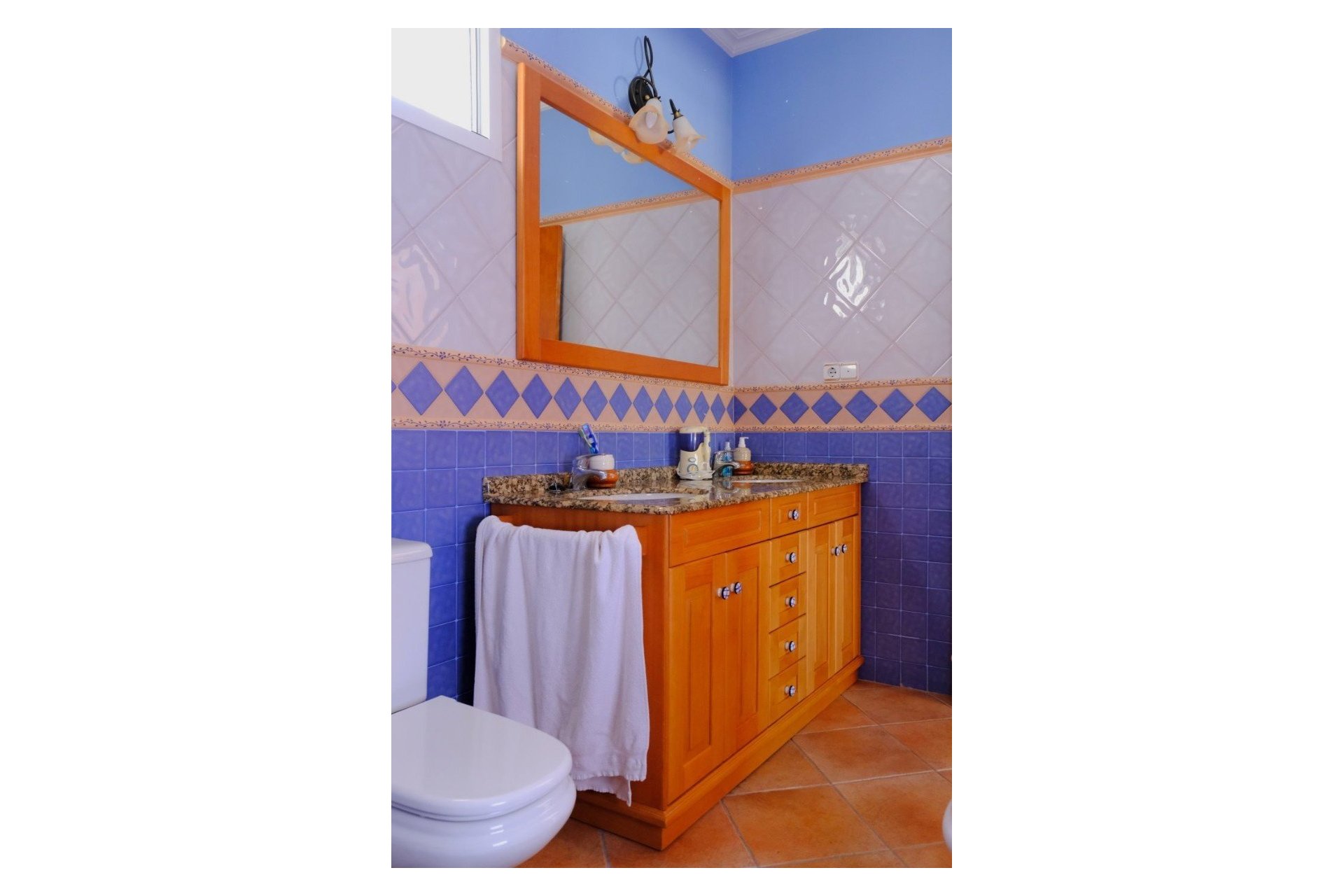 Resale - Finca Country Property -
Orihuela